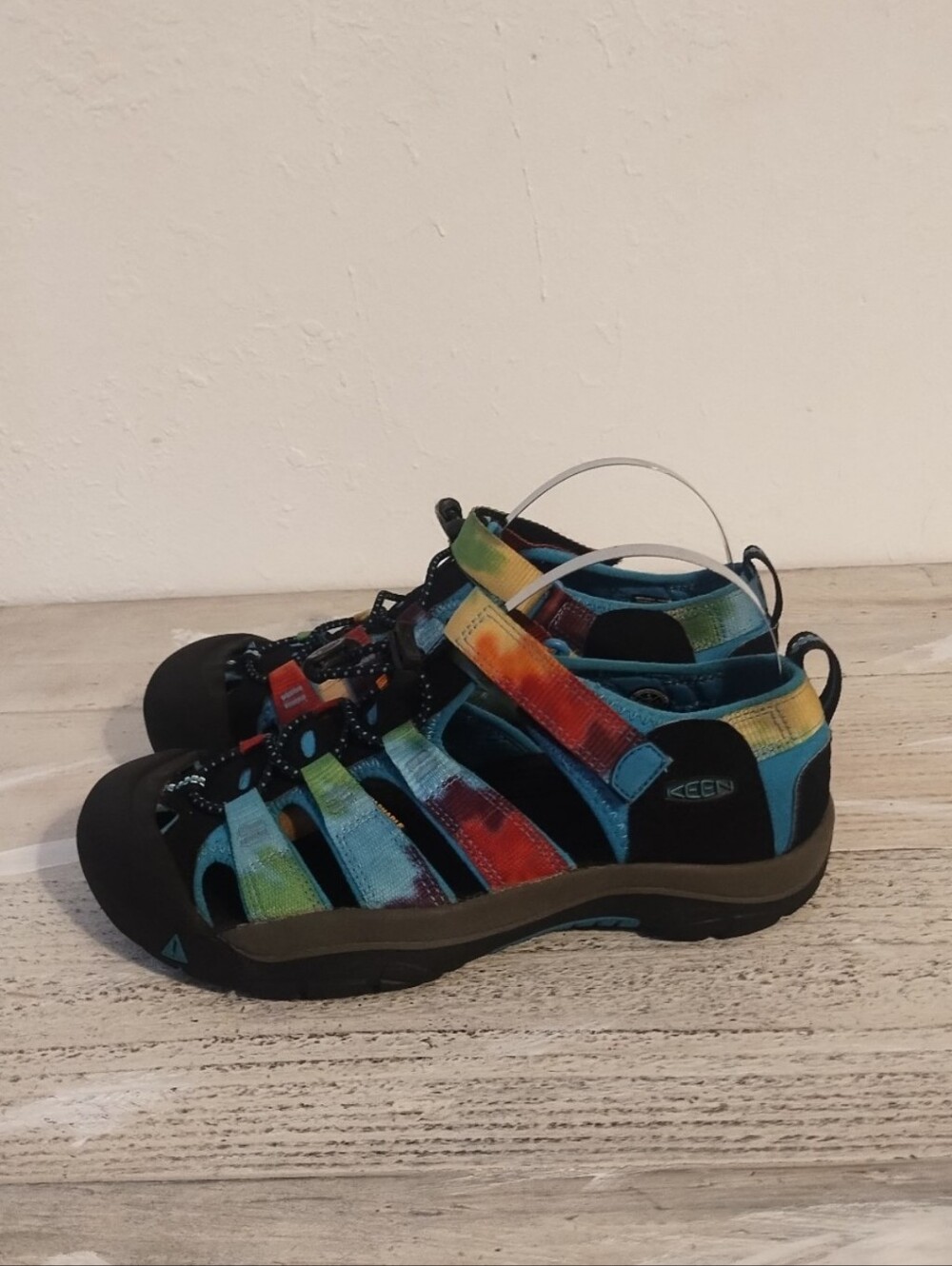 KEEN kids Newport H2 Sports Sandals Rainbow Tie-Dye Water Shoes Youth U.S.A Size